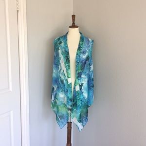 Cute cover, sleeveless, see thru